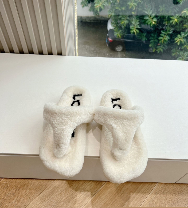 l*ew* slippers